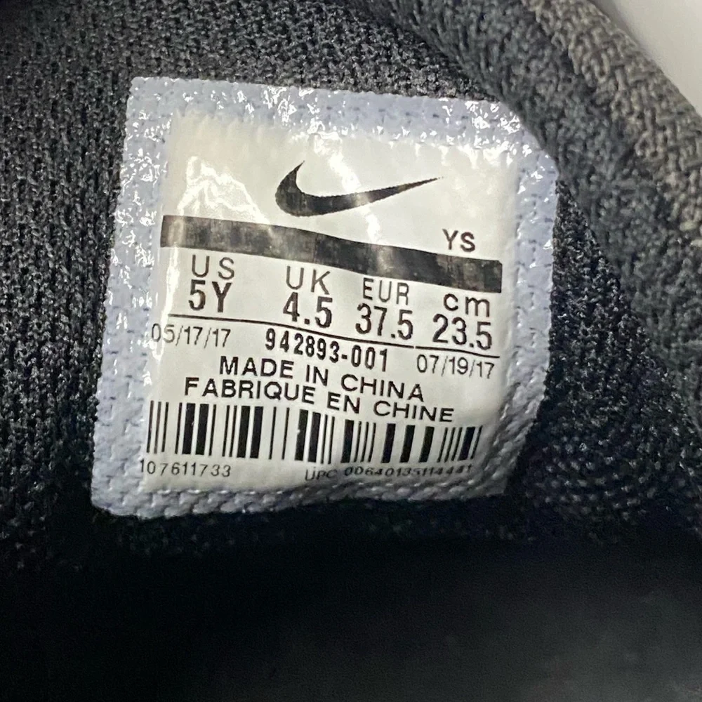 Nike KD basketball sneakers youth size 5 black